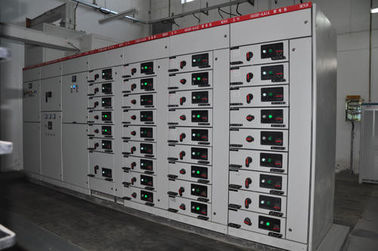 Ντυμένη επιτροπή της LV μηχανισμών διανομής μετάλλων MNS για το ηλεκτρικό τηλεφωνικό κέντρο του Control Center δύναμης προμηθευτής